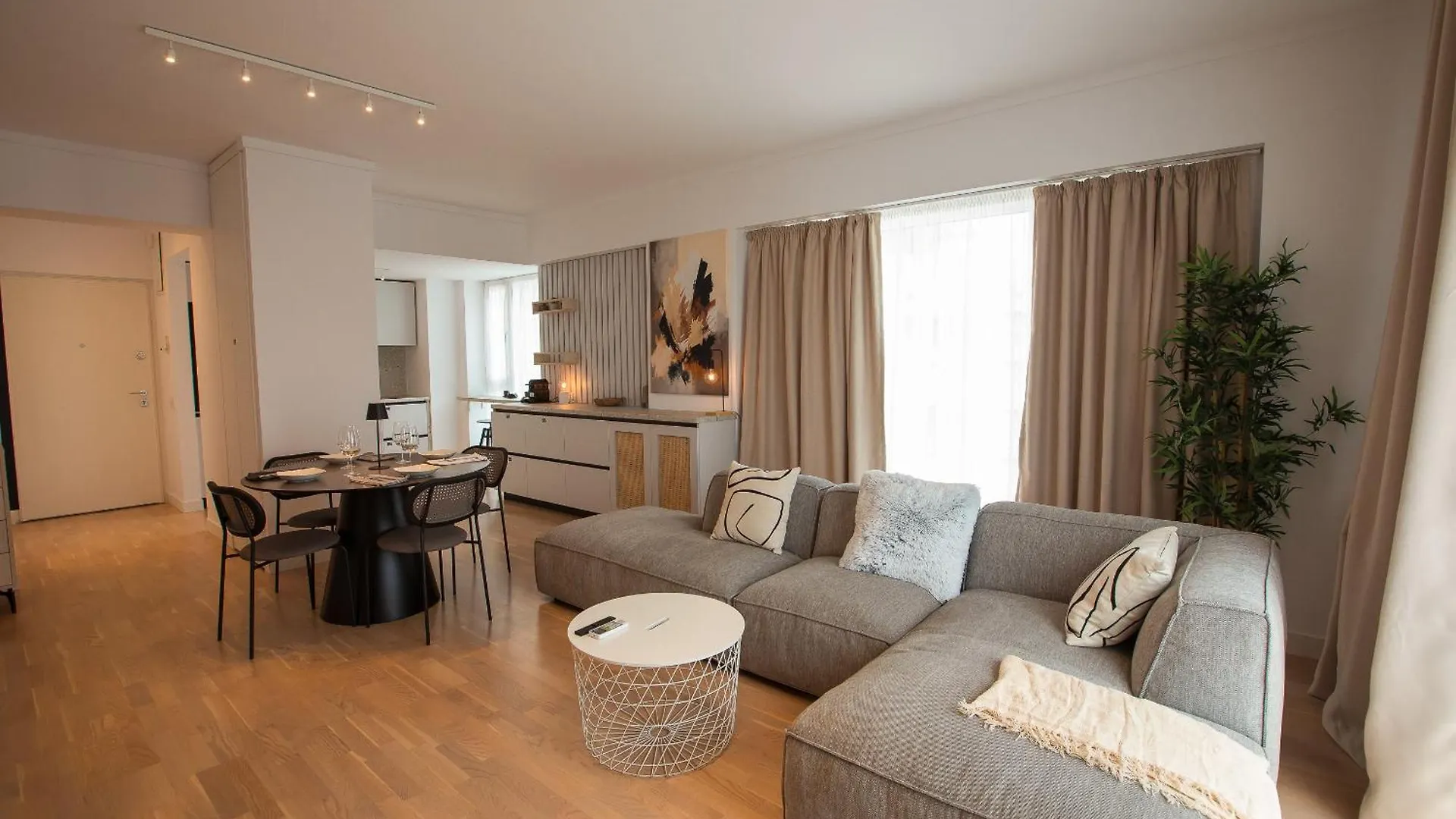 Marble Heights I 1 Bedroom Apartment With Underground Parking Bucharest Romania
