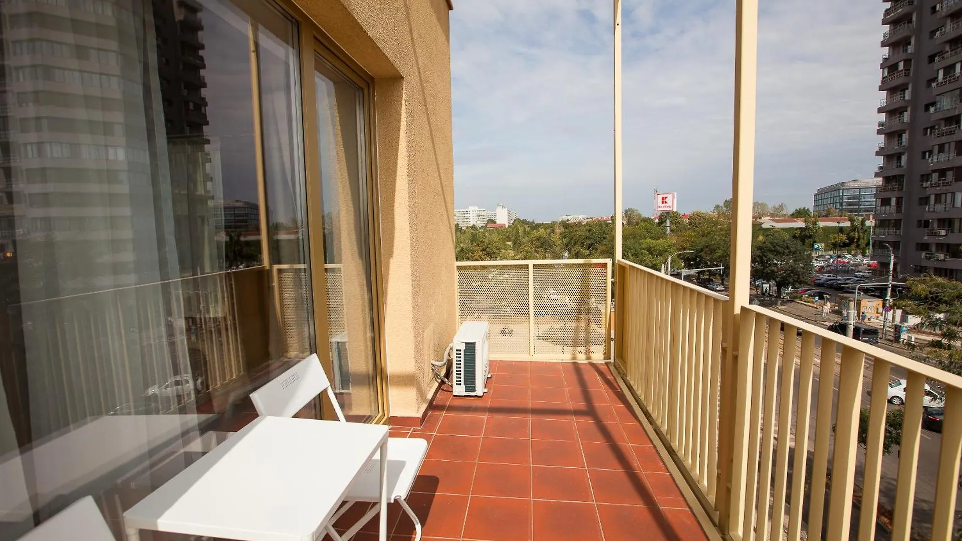 Marble Heights I 1 Bedroom Apartment With Underground Parking Bucharest Romania