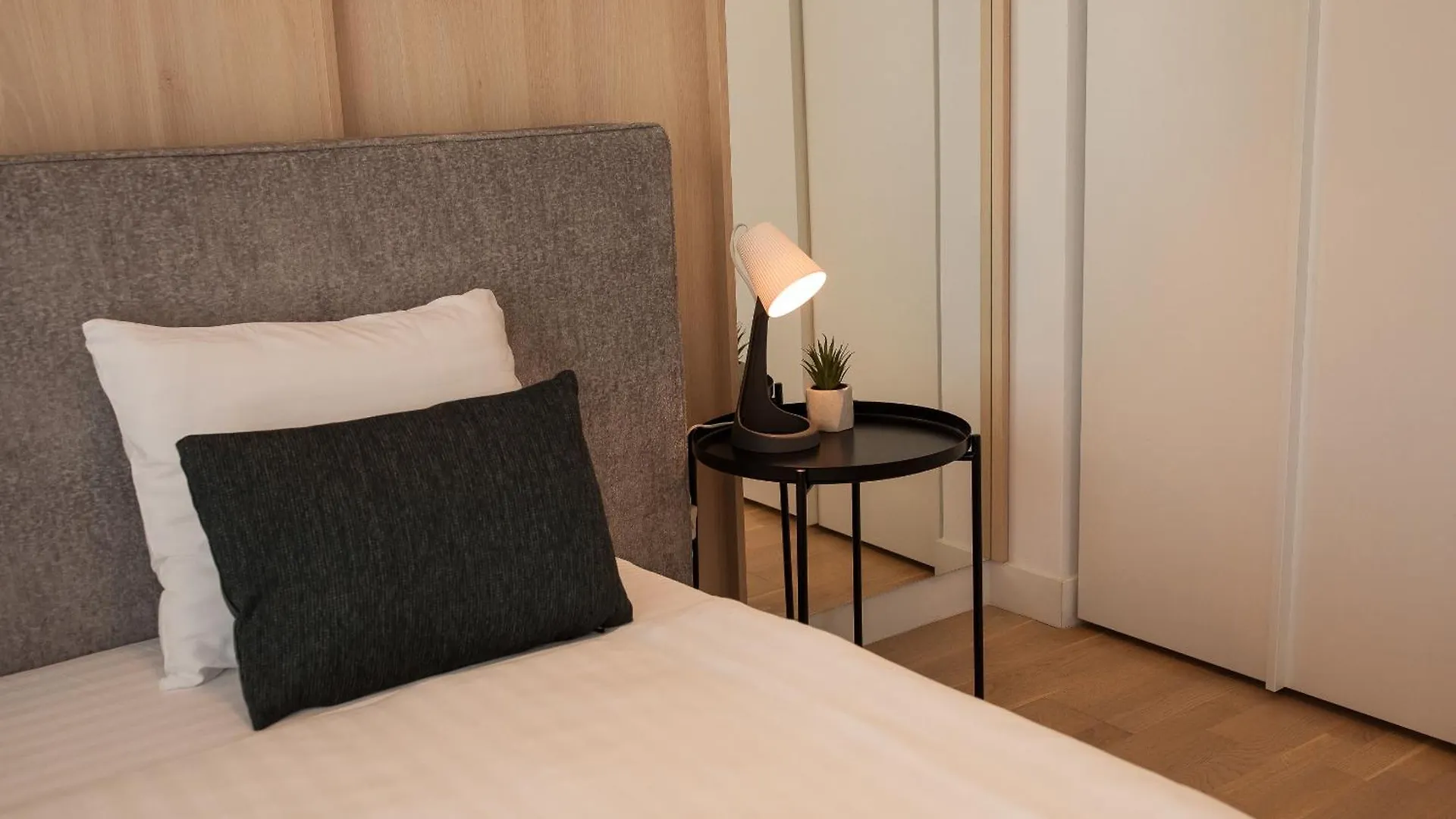 Marble Heights I 1 Bedroom Apartment With Underground Parking Bucharest 0*,