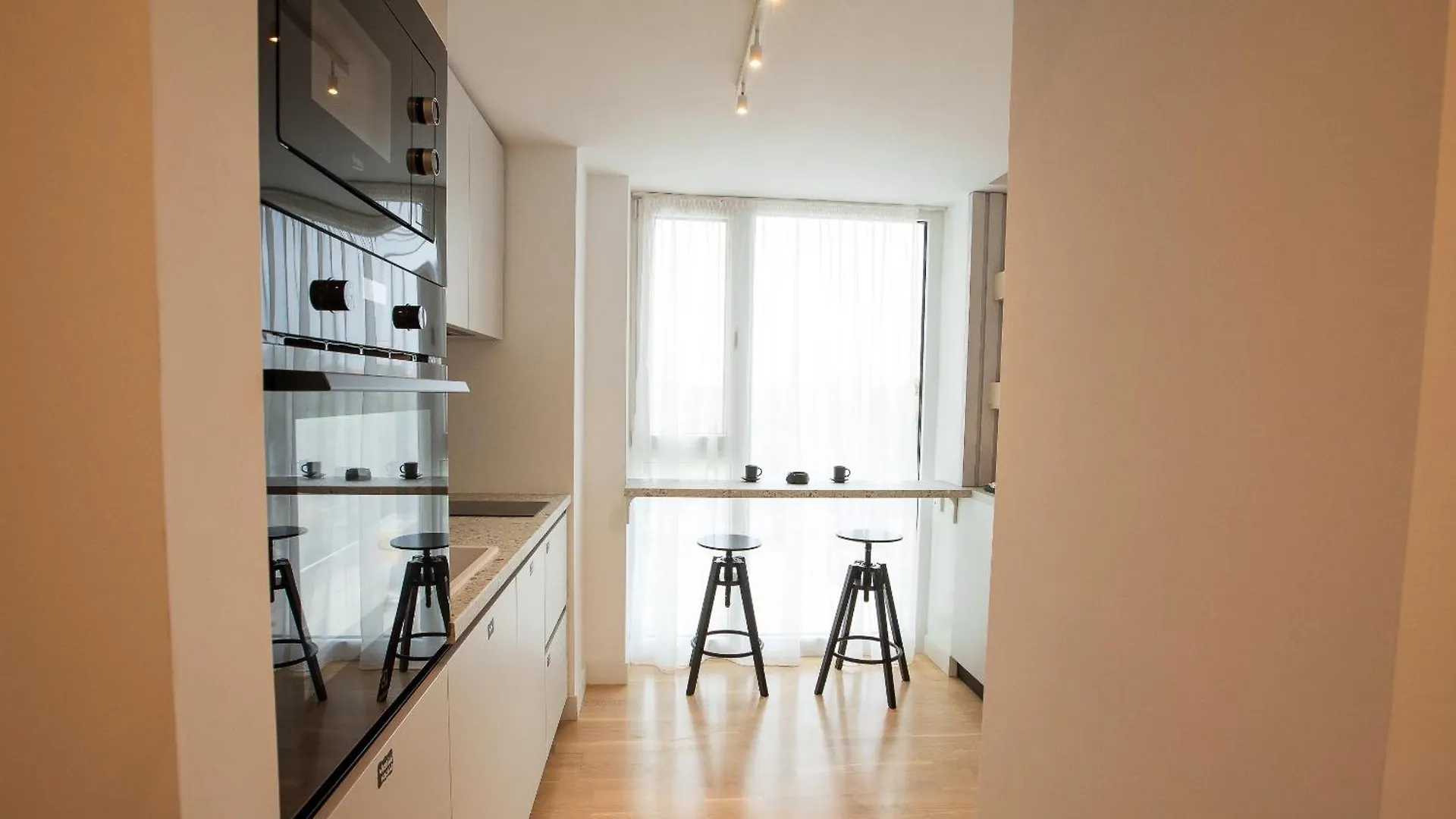 Marble Heights I 1 Bedroom Apartment With Underground Parking Bucharest 0*,