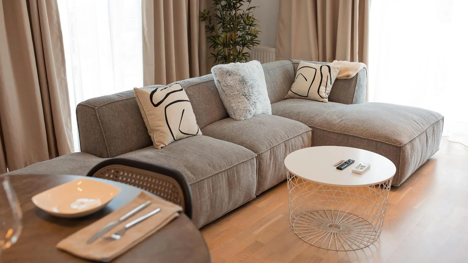 Marble Heights I 1 Bedroom Apartment With Underground Parking Bucharest 0*,  Romania